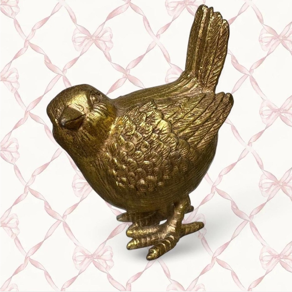 Decorative finch